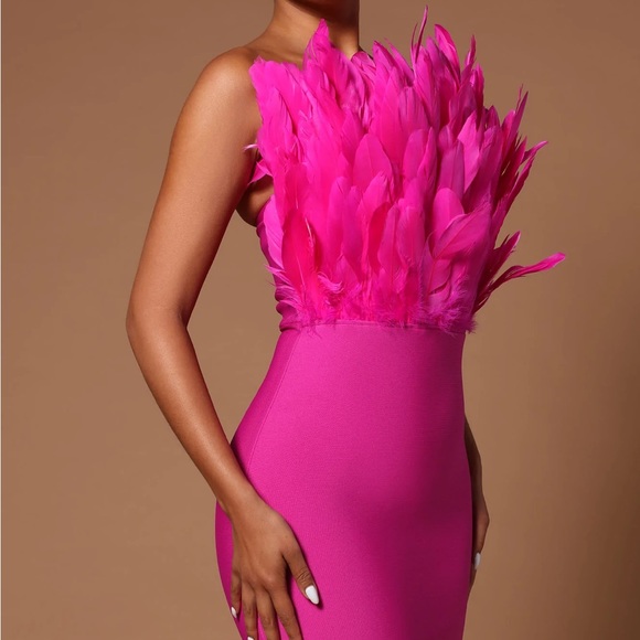 Fashion Nova Marianna Bandage Midi Dress-Magenta-NWT!!! - Picture 2 of 4